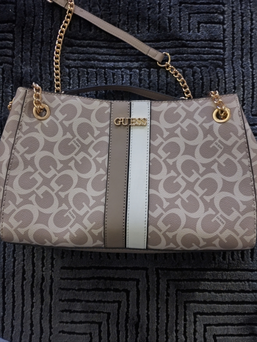GUESS Taupe and White Signature Shoulder Bag with Gold Accents